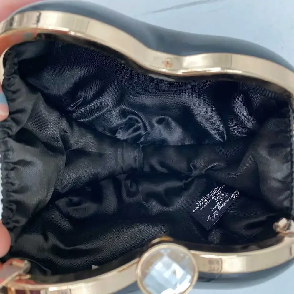 Dancing Days Black Heart Clutch | Black PU & Chain Strap OS